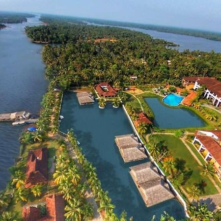 Plumeria Lake Resort & Spa Vayalār Exterior foto